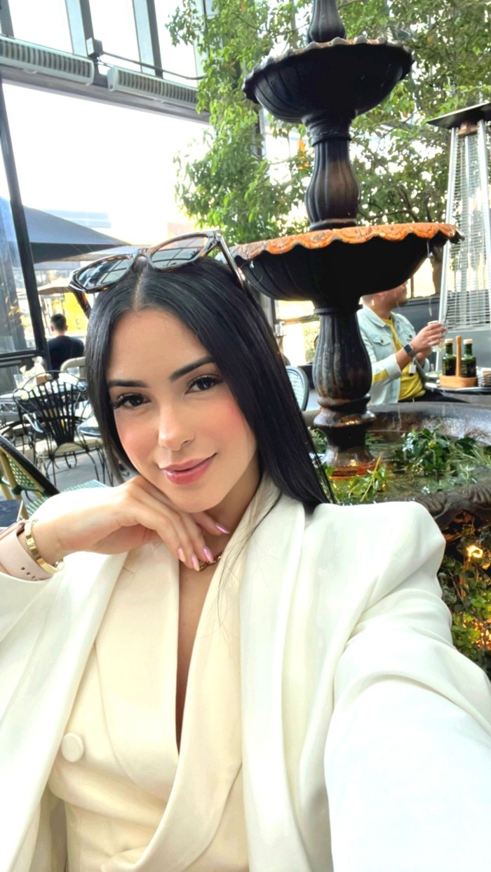 Espectacular Venezolana dulce y elegante