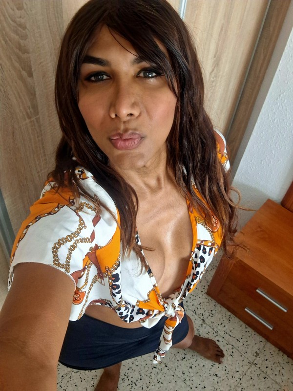 Lola Latina22cm