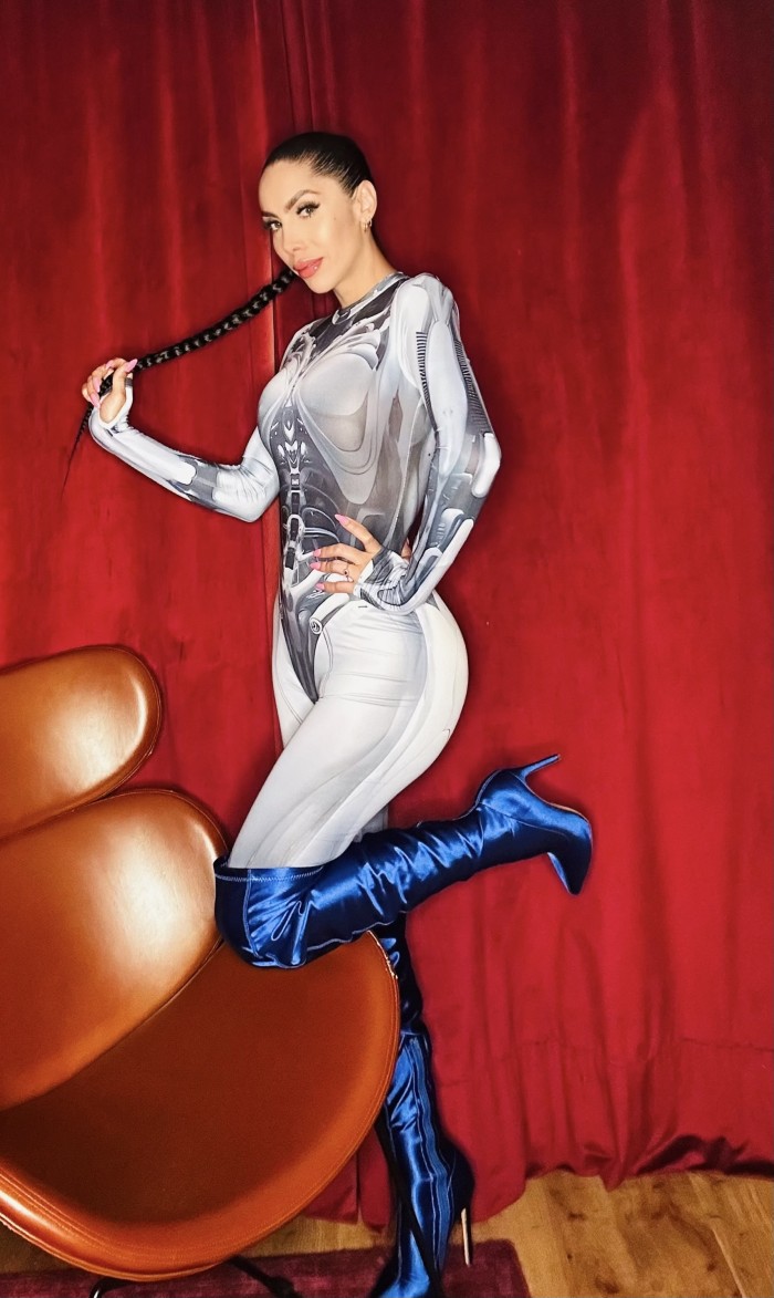 TRANSEXUAL DELUXE