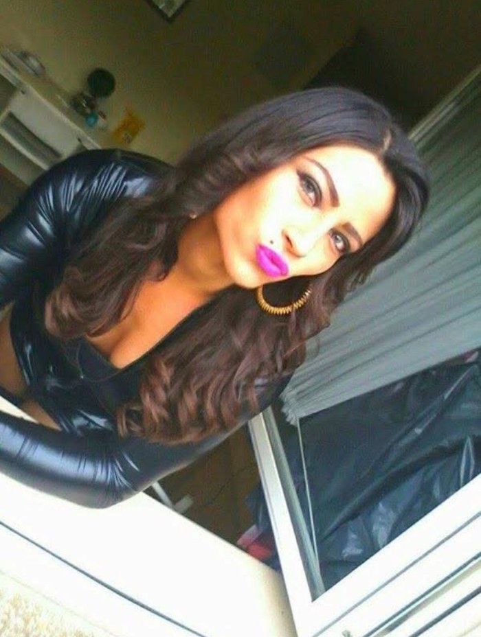 ESTOY DISPONIBLE AHORA ZONA CATEDRAL 60€