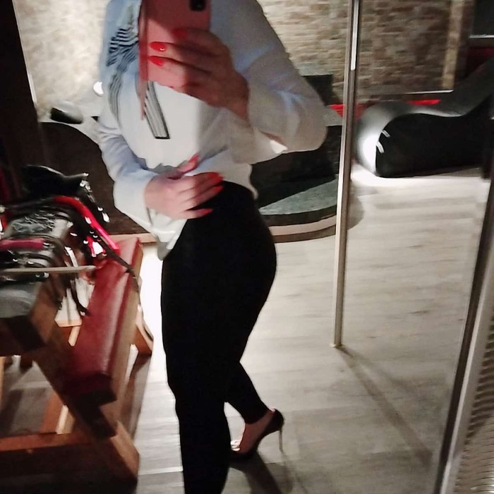 DOMINA PROFESIONAL FEMDOM BDSM SADO FETISH MADRID