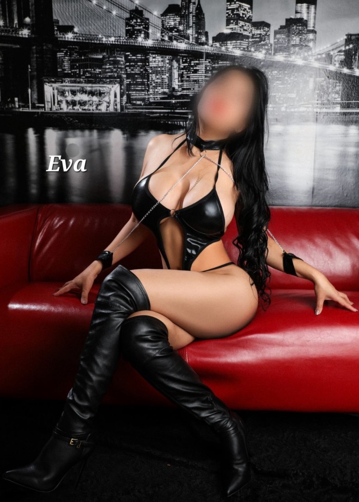 CULONA TETONA NINFOMANA INSACIABLE