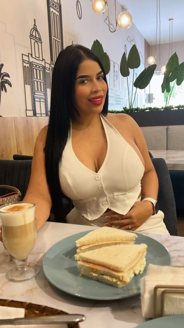 (I) DIOSA, RICA LATINA SABROSA SUPER FIESTERA