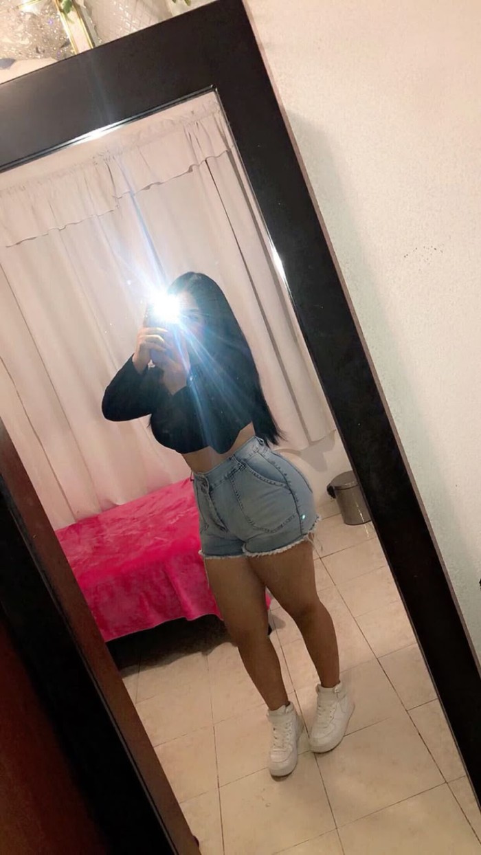 Dúo venezolano caliente, sin límites ni prisas en sur