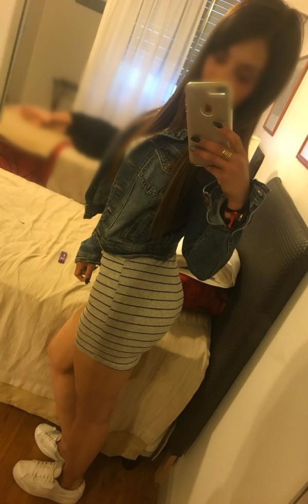 soy tu bombon para salidas fiestera implicada disponible