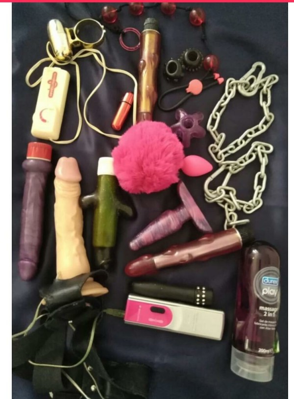 ENGLISH,ESPAÑOL,DOMINACION,CAMBIO DE ROLES,TE GUSTA FIESTA,MORBO Y VICIO