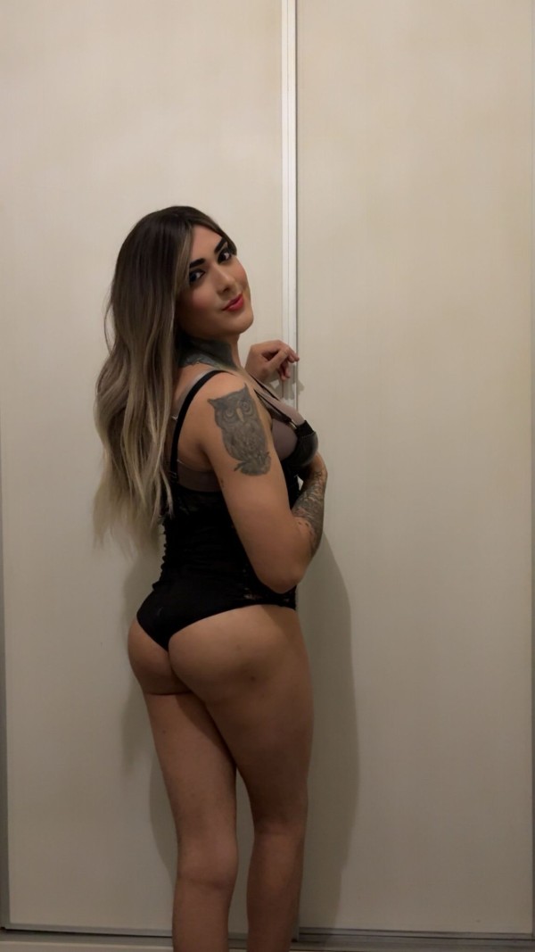 Jovencita trans real