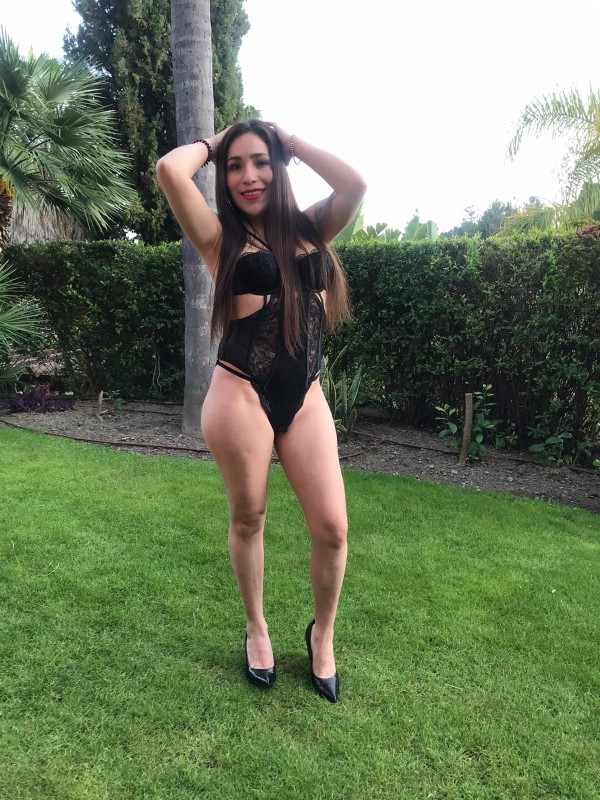 SHANTAL TEEN CON GANAS DE LECHITA