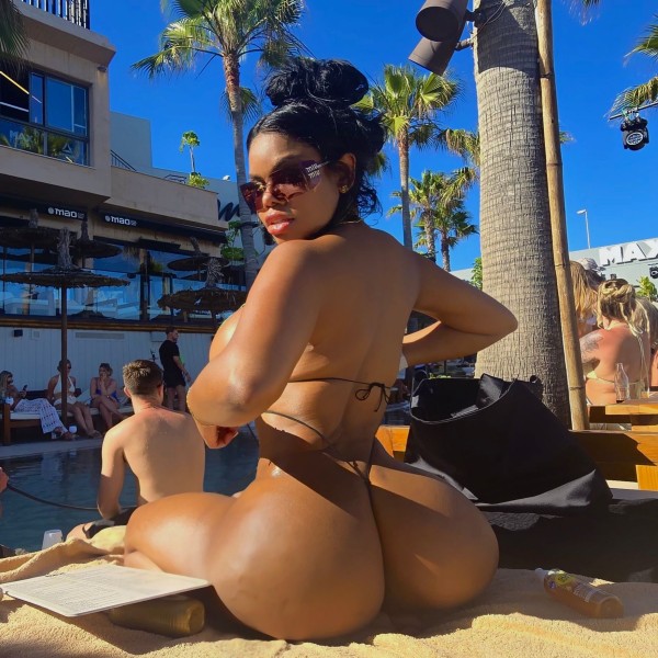 PORNO PARTY FANTASIAS PERVERSAS !