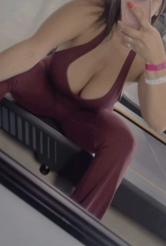 MADURA ELEGANTE MASAJE TÁNTRICO ERÓTICO DESPLAZO