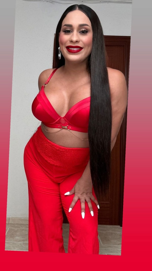 Chica fiestera ardiente y fiestera ven a mi casa