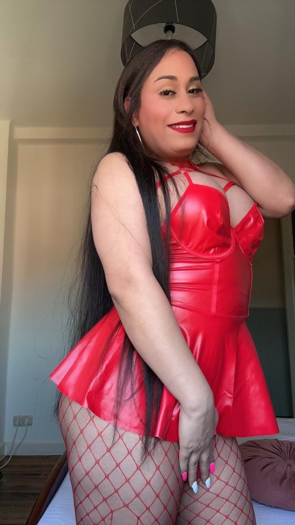 Hola koral lechera 18 cm reales te la meto en boca