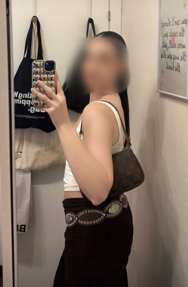 INÉS, ESPAÑOLA PARTICULAR (*MASAJISTA*) (*ZONA SANSE*)