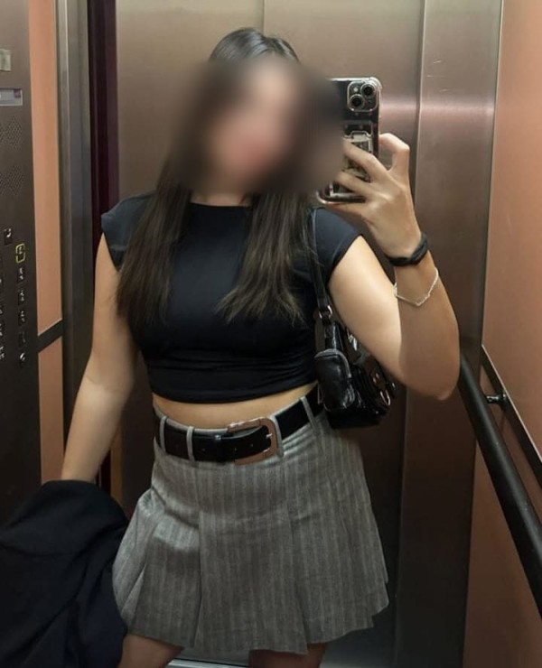 INÉS, ESPAÑOLA PARTICULAR (*MASAJISTA*) (*ZONA SANSE*)