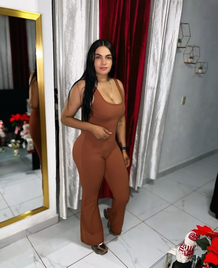 Soy una escort sexy,morbosa y con unas Rica tetas