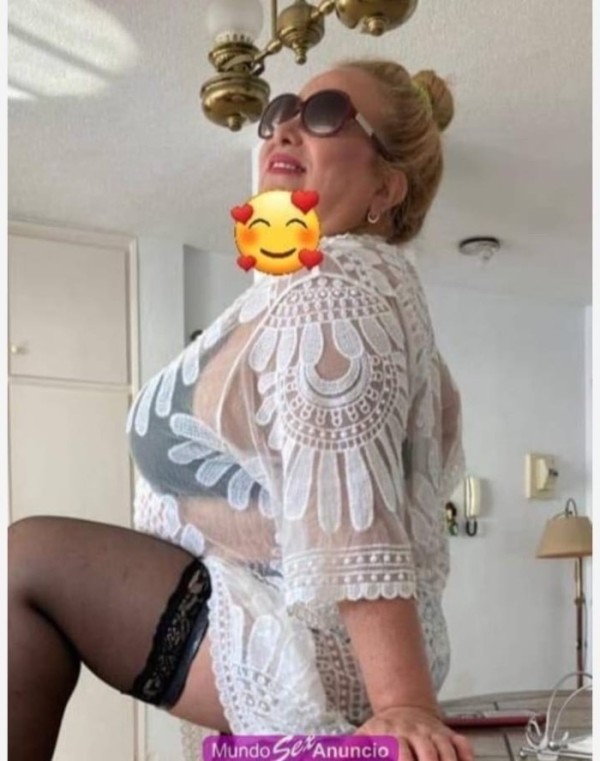 Venezolana madura muy cachonda y divertida