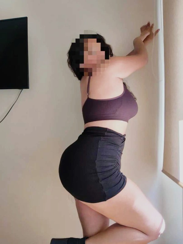 ENCANTADORA LATINA DISPONIBLE EN VIGO CENTRO