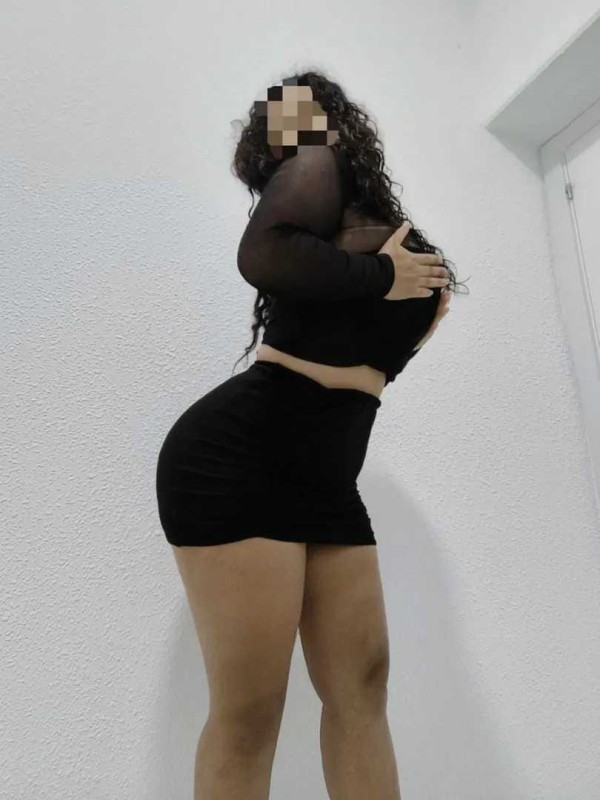 ENCANTADORA LATINA DISPONIBLE EN VIGO CENTRO