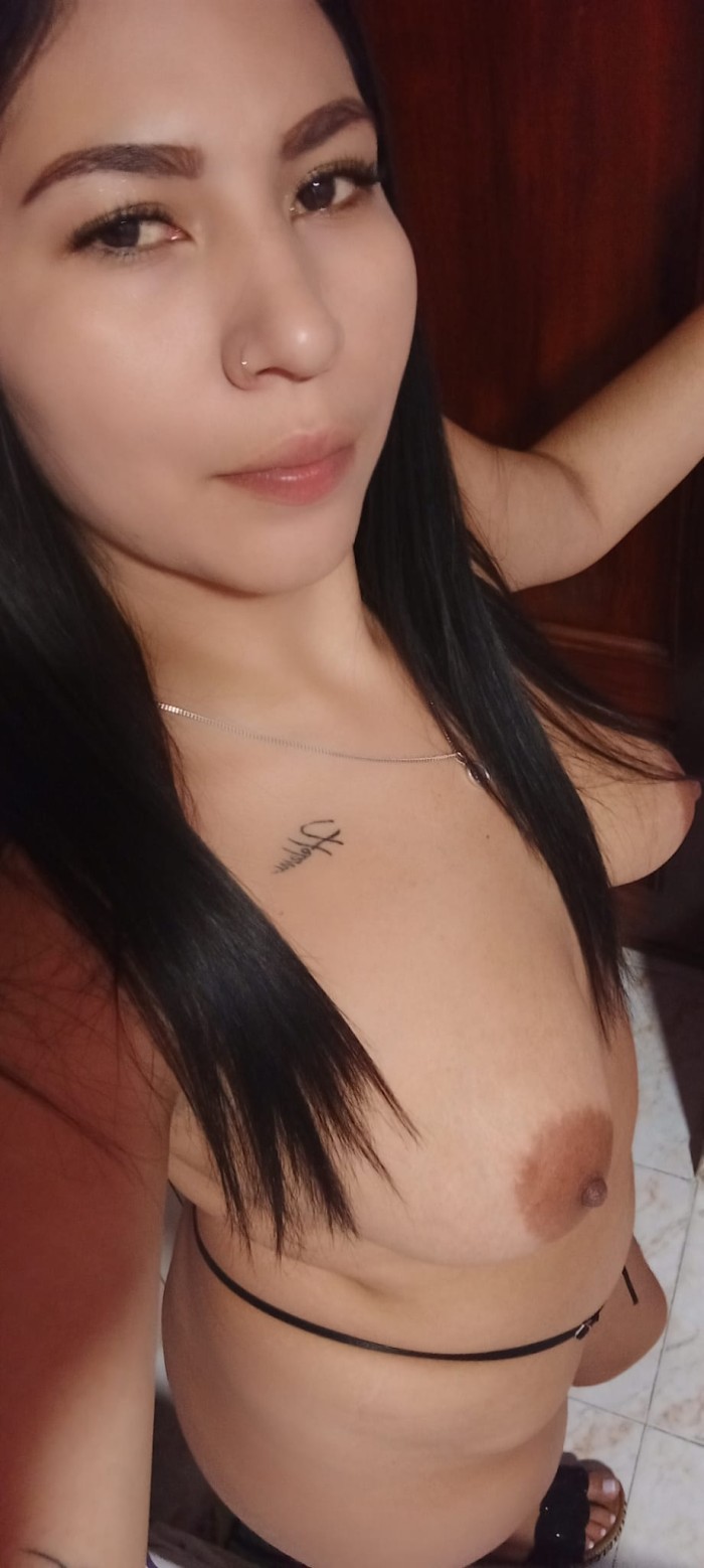 Hermosas y cachondas mujeres fiesteras a tope