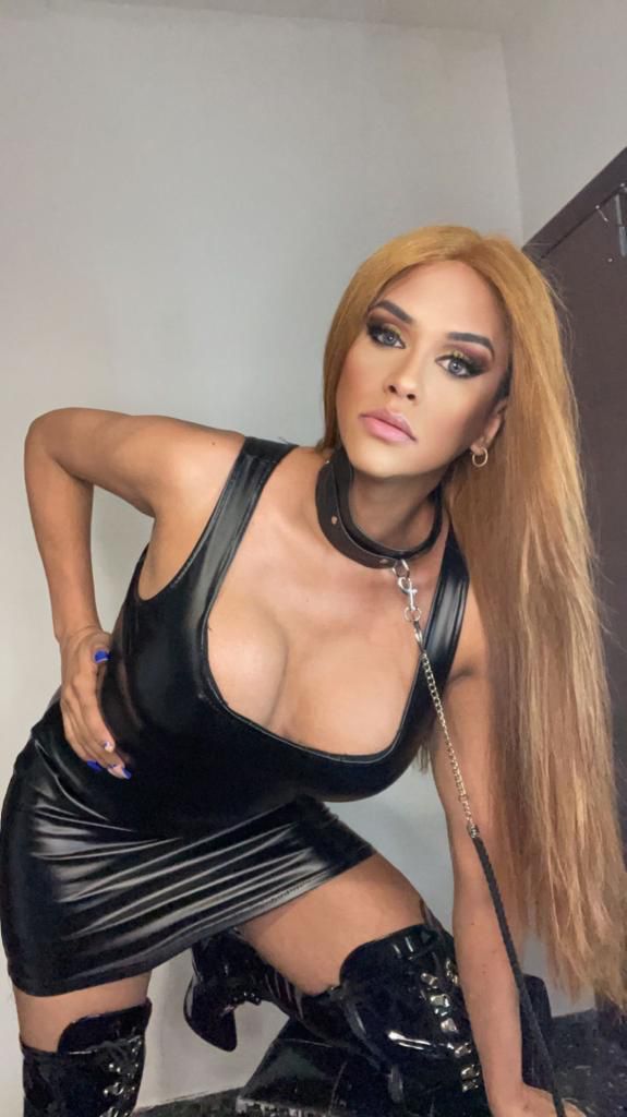 PAOLA LA MEJOR TRANS VICIOSA DE TODA LA CIUDAD