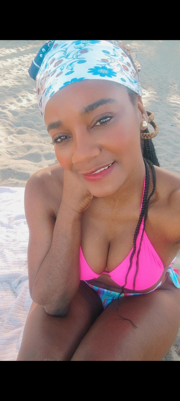 Hola encantadora Sara descomplicada Por Primera vez Irun