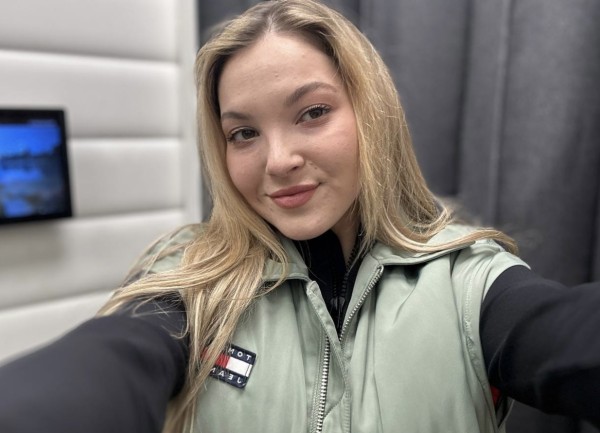 NUEVA CHICA UCRANIANA EMMA…PISO PROPIO DICRECION … REAL Y SIMPÁTICA