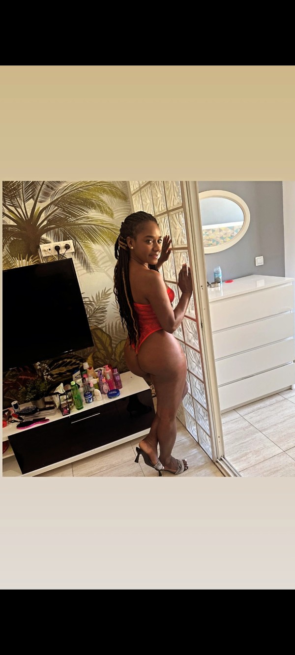 Hola encantadora Sara descomplicada Por Primera vez Irun