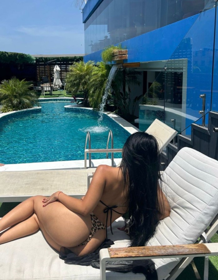 Caliente y exótica Colombiana en tu zona