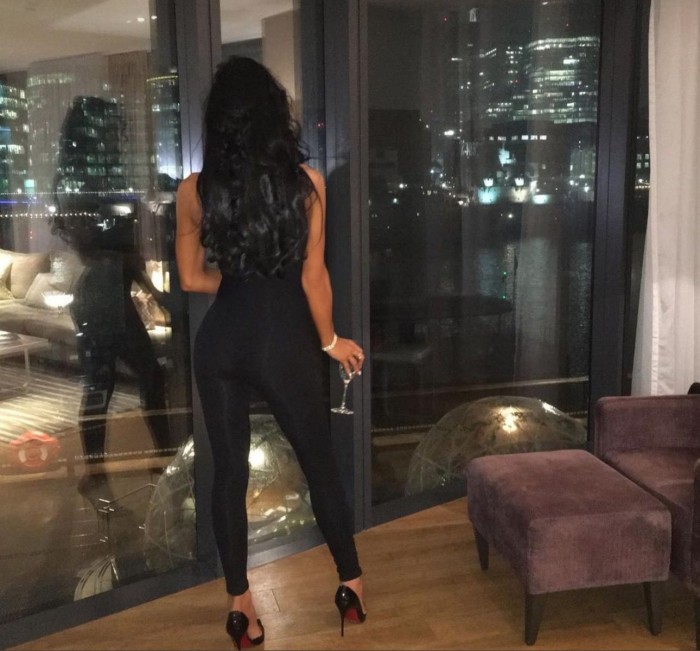 Caliente y exótica Colombiana en tu zona