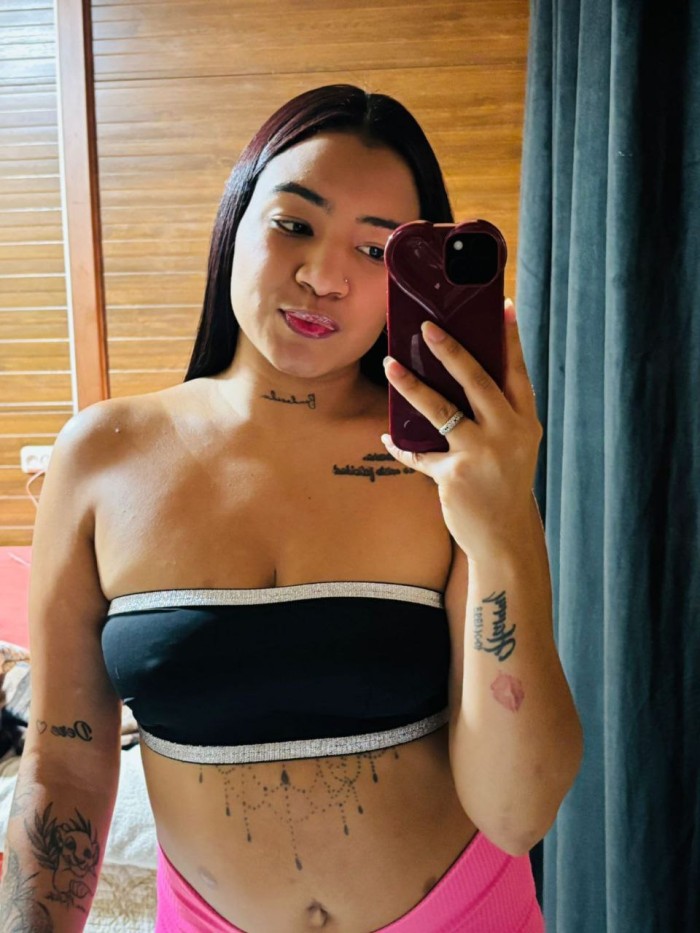 TE CHUPARE A POLLA CON MI BOCA SALIBOSA FIESTERA