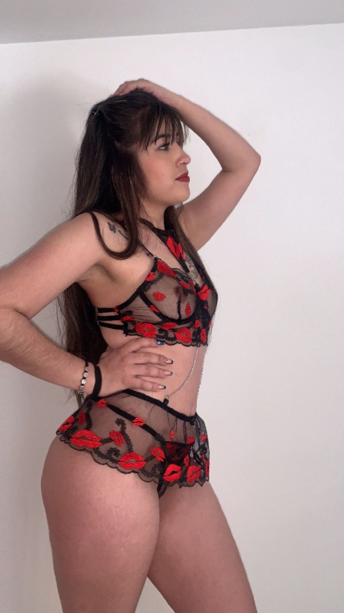 Latinas Hermanitas Fogosas y Ardientes