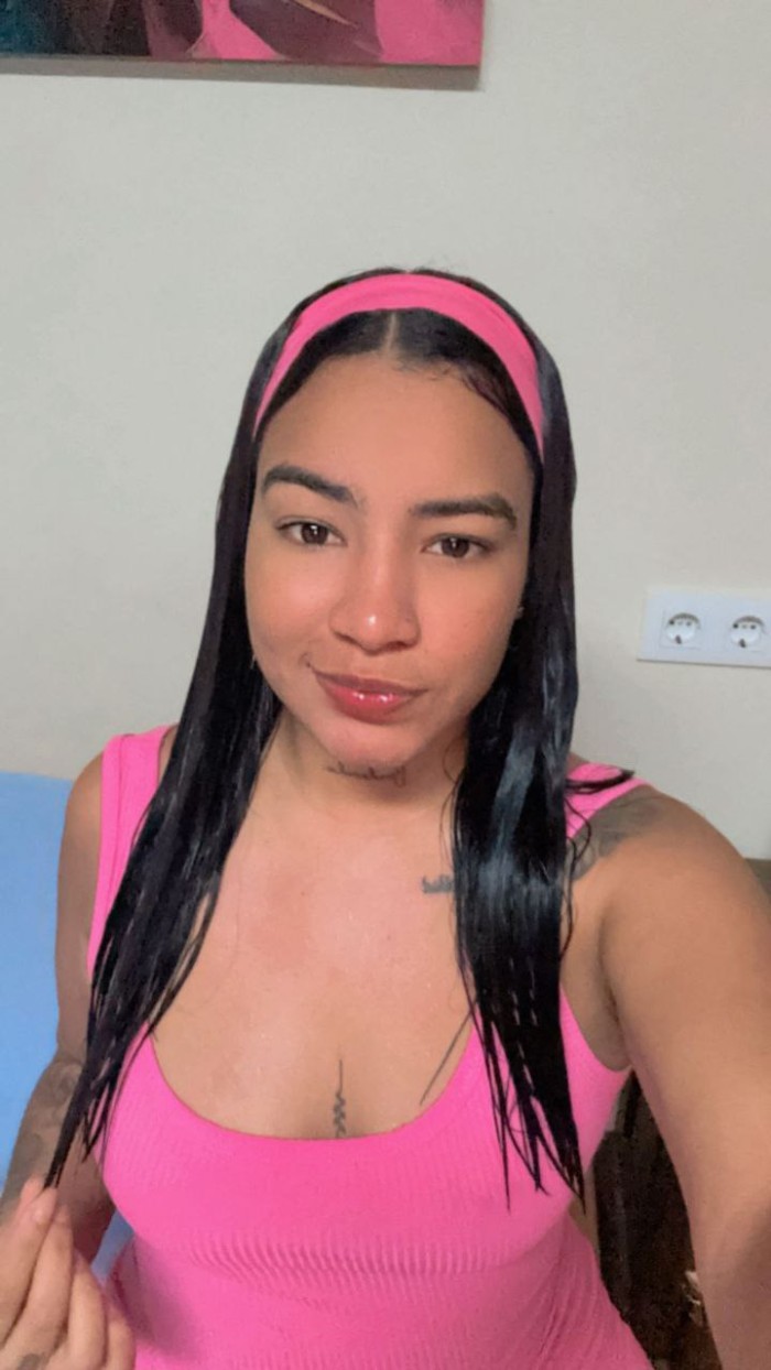 FIESTERA CON GANAS DE HACERTE CUMPLIR TUS FANTASIA