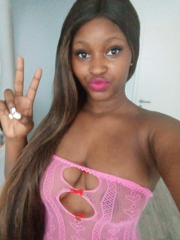 Chanel chica sexy culona