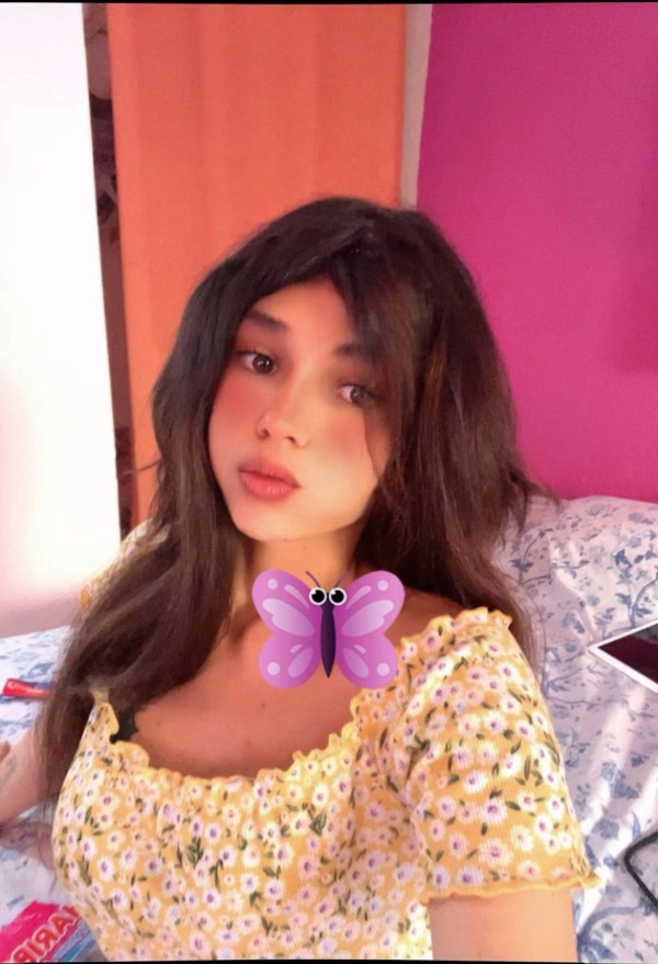 CUBANA 18 AÑOS 45 KILOS FLACA FIESTERA CORRE BOCA BESOS CRISTIANOS SUR