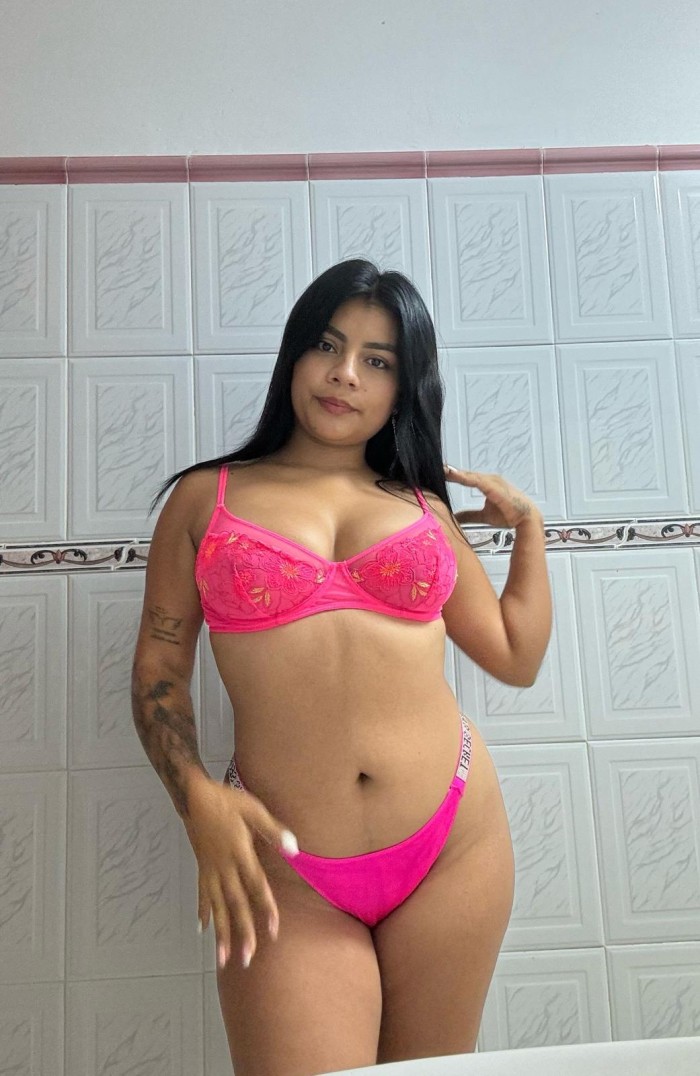 HOLA MI AMOR, ESTOY DE PASO POR AQUI VIA JULIA