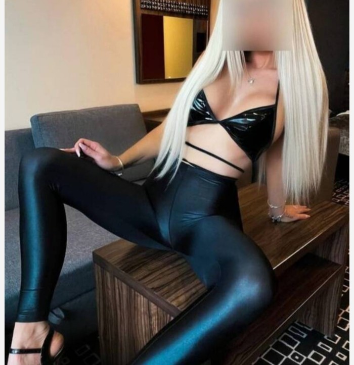 Don benito alta y delgada alto nivel de erotismo