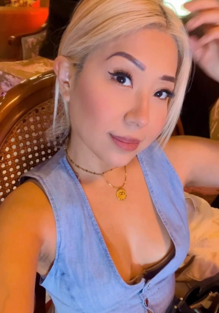 Yuriko argentina de ascendencia japonesa muy zorra