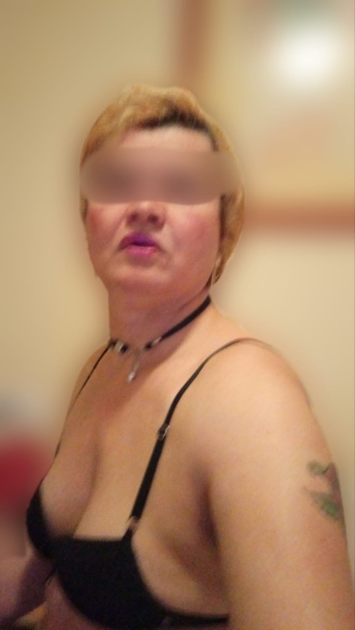 JYULY TRANS CON GANAS DE FIESTA,SEXO Y PLACER
