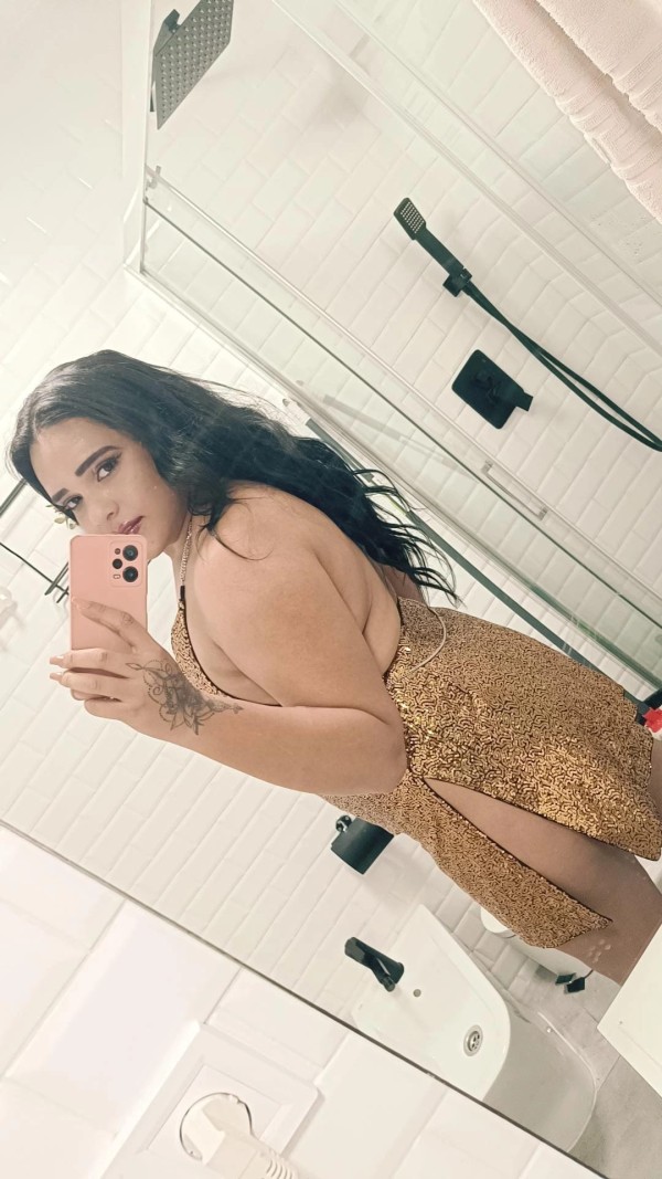 Latina caliente viciosa y super morbosa