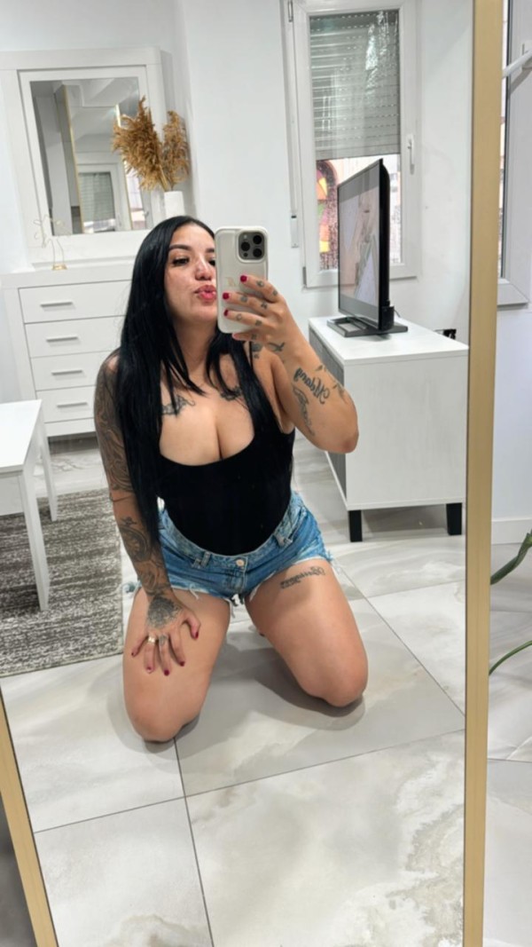 Seductora y de mente abierta