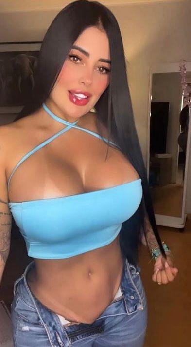 HERMOSA JOVENCITA CON GANAS DE DIVERSIÓN