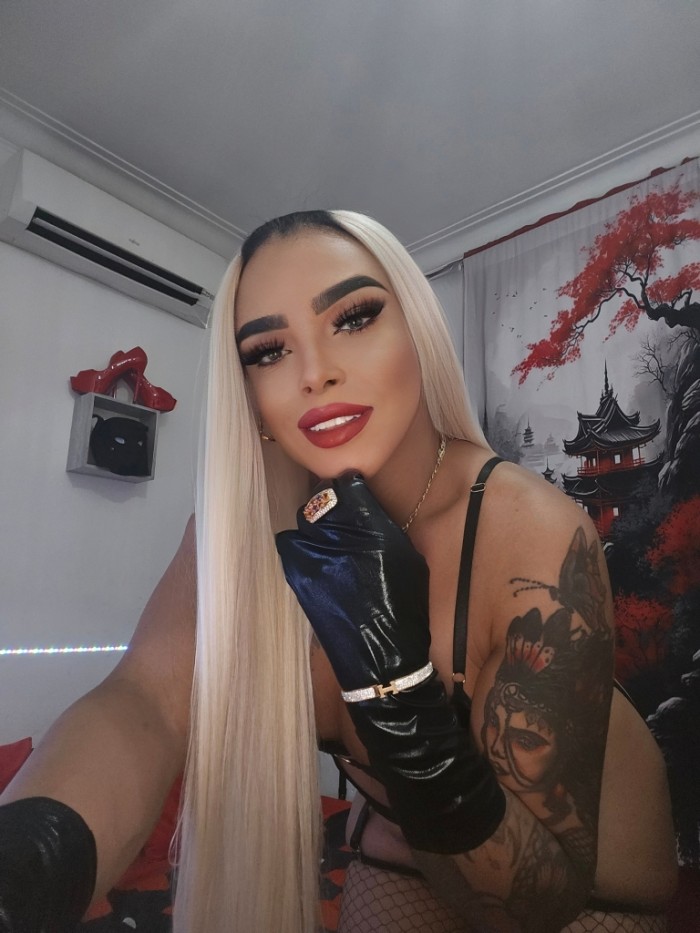 VENUS CANDENTE SEXI SIEMRE RICA CACHONDA ROMPEDORA