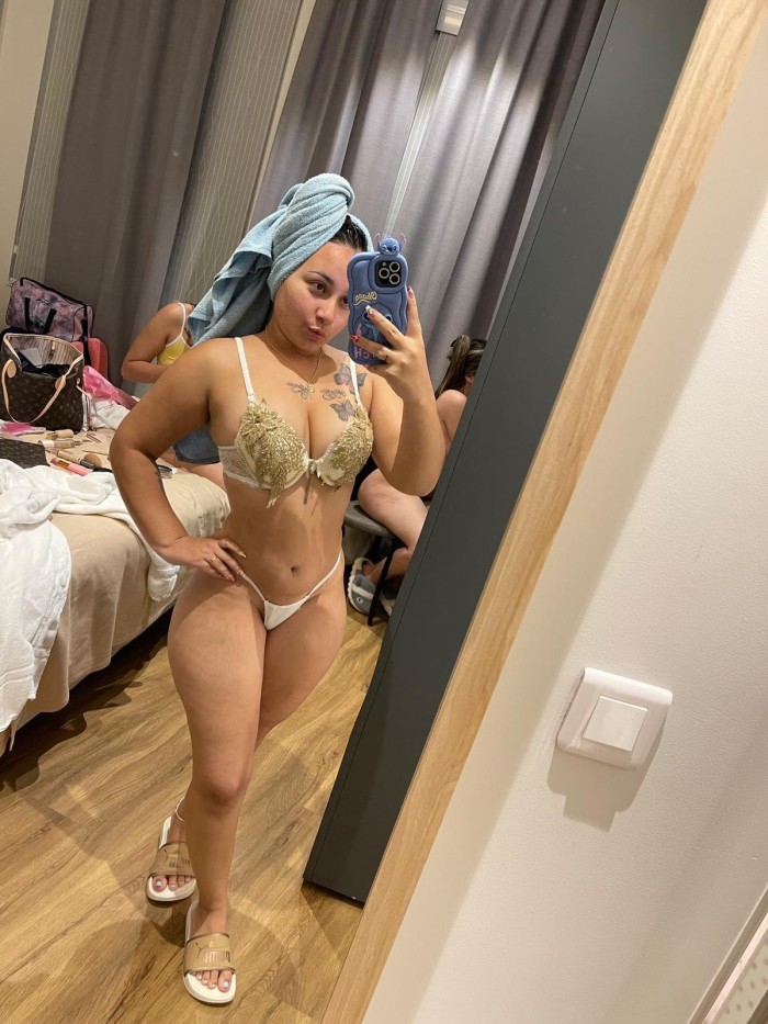 Colombiana  muy dulce y cachonda NOVEDAD