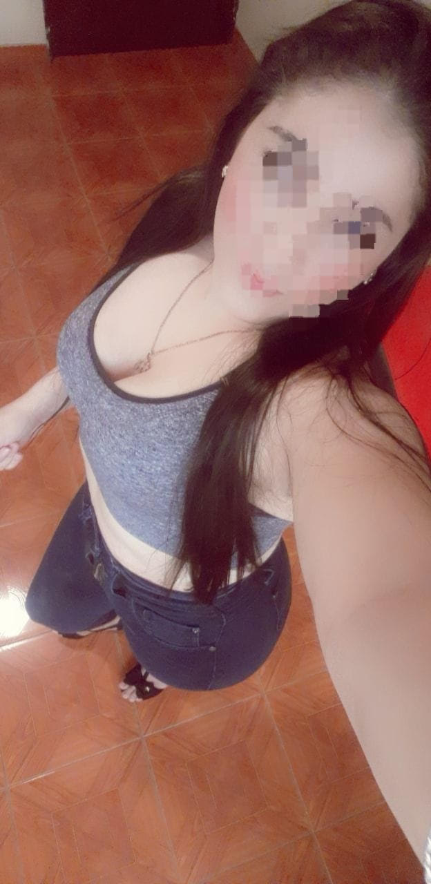 DANA, HERMOSA ECUATORIANA DE RICOS PECHOS