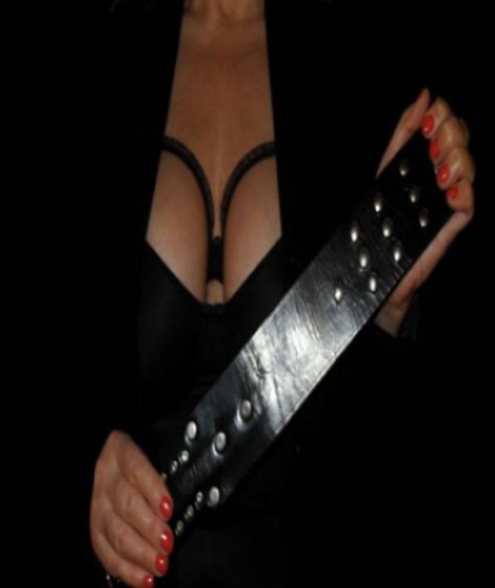 AMA DOMINATRIX NEREA