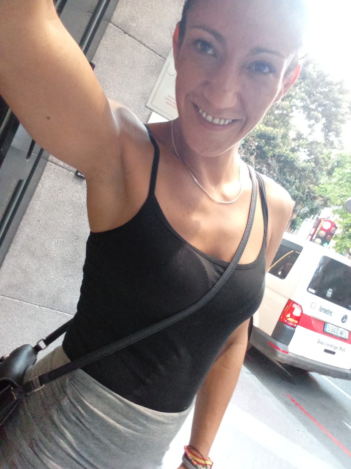Morenita morbosa fiestera CERCA D PINOSO Muy buena