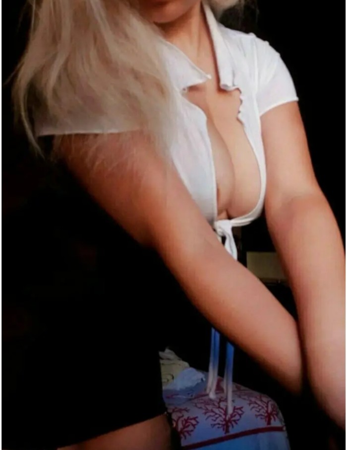 CARMEN TU ESPAÑOLA SEXY Y CARIÑOSA