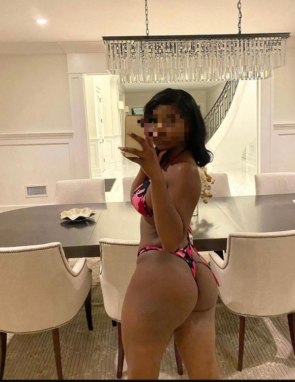 Lorca Paola morenaza cariñosa complaciente