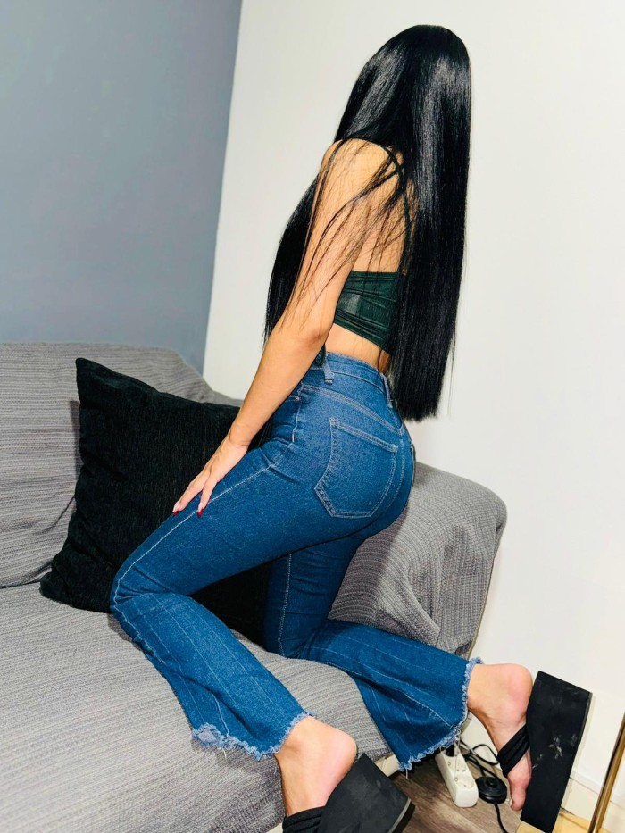 DEJATE SEDUCIR POR MIS ENCANTOS VEN A RELAJARTE