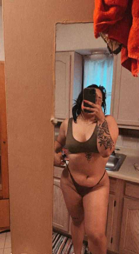 Soy Carolina y soy una chica simpática escríbeme